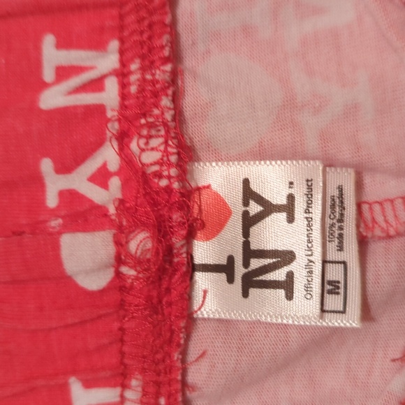 I ❤️ NY pink PJ pants size medium - Picture 5 of 6